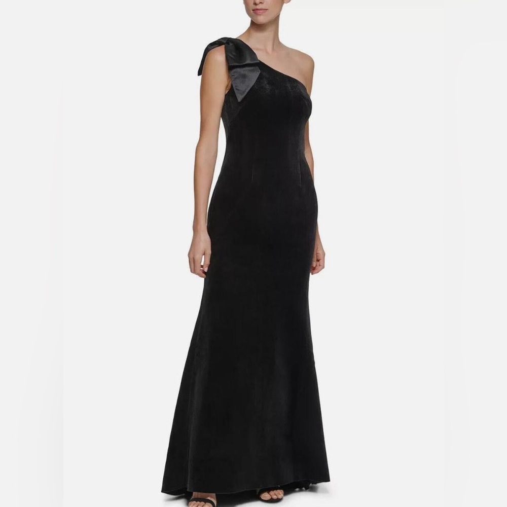 Black gown